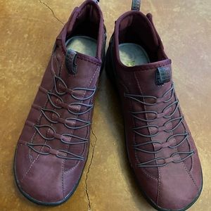 Jambu hiking shoes NWT